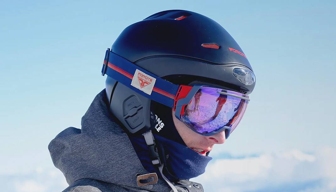 Горнолыжные шлемы