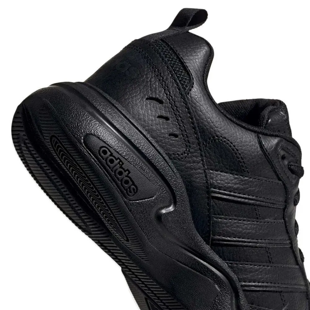 Кроссовки adidas Strutter